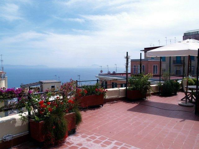 Una Terrazza Sul Golfo Napoli Cameră foto